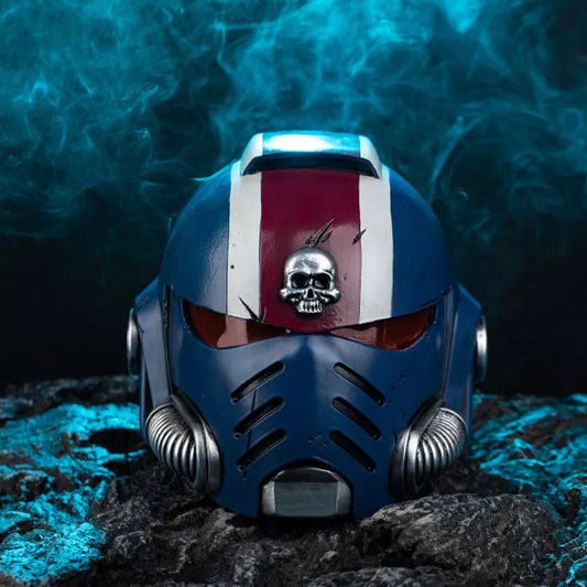 Xcoser Warhammer 40K Space Marine 2 Kapitän Titus Helm